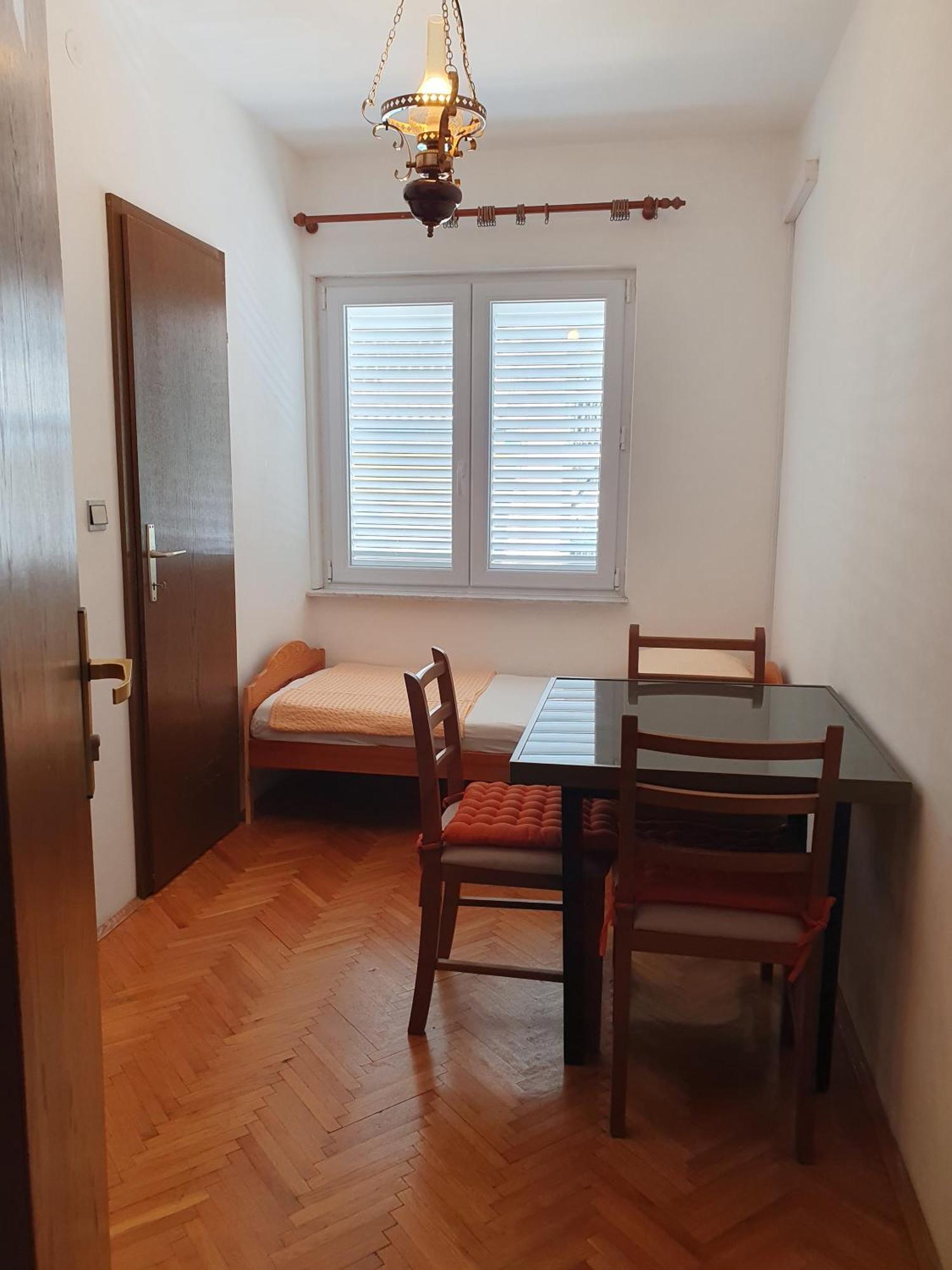 Apartmani Miljak Omiš Oda fotoğraf